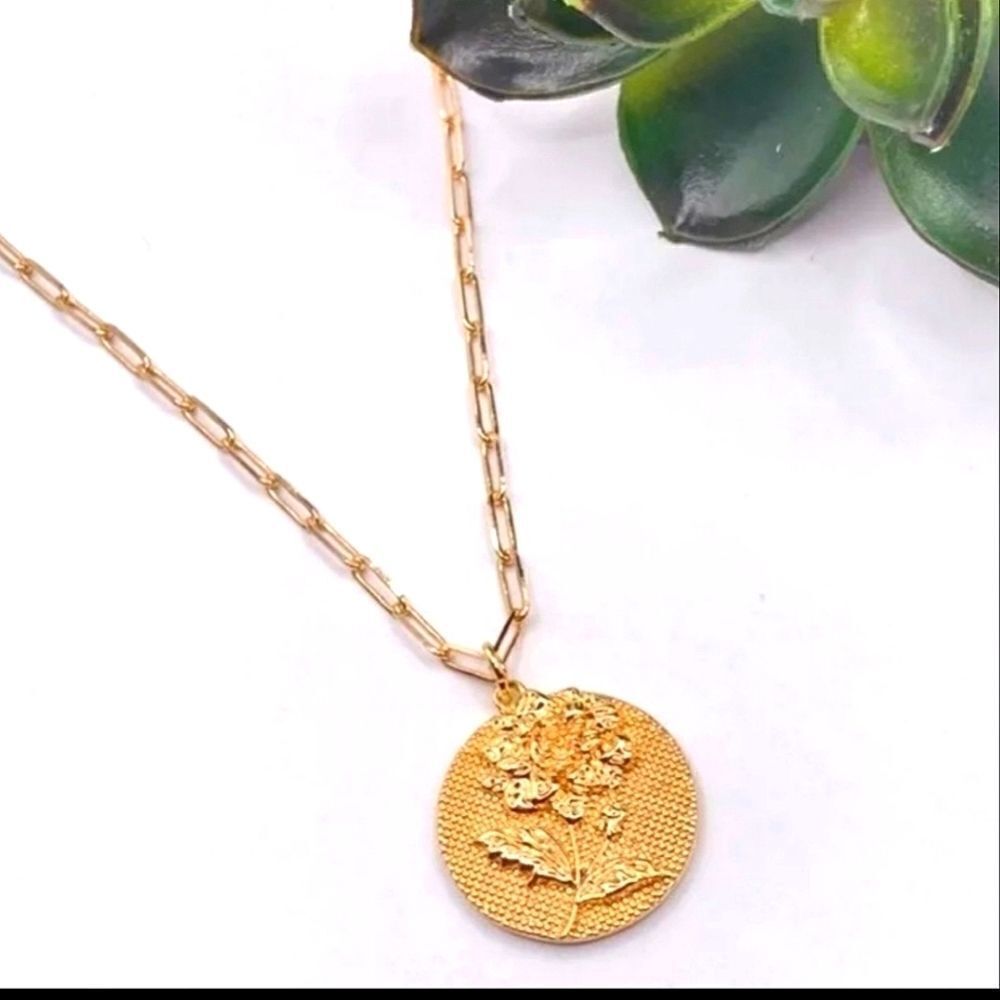 14k Goldplated Dahli Flower Coin Chain Link Pendant Necklace